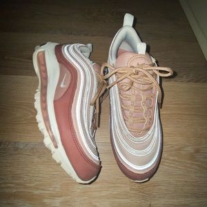 Mint Condition Particle Beige/Summit White Air Max 97 Gradeschool Size 7! Steal!